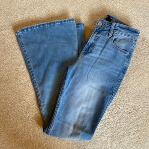 Hollister Flair Leg Jeans